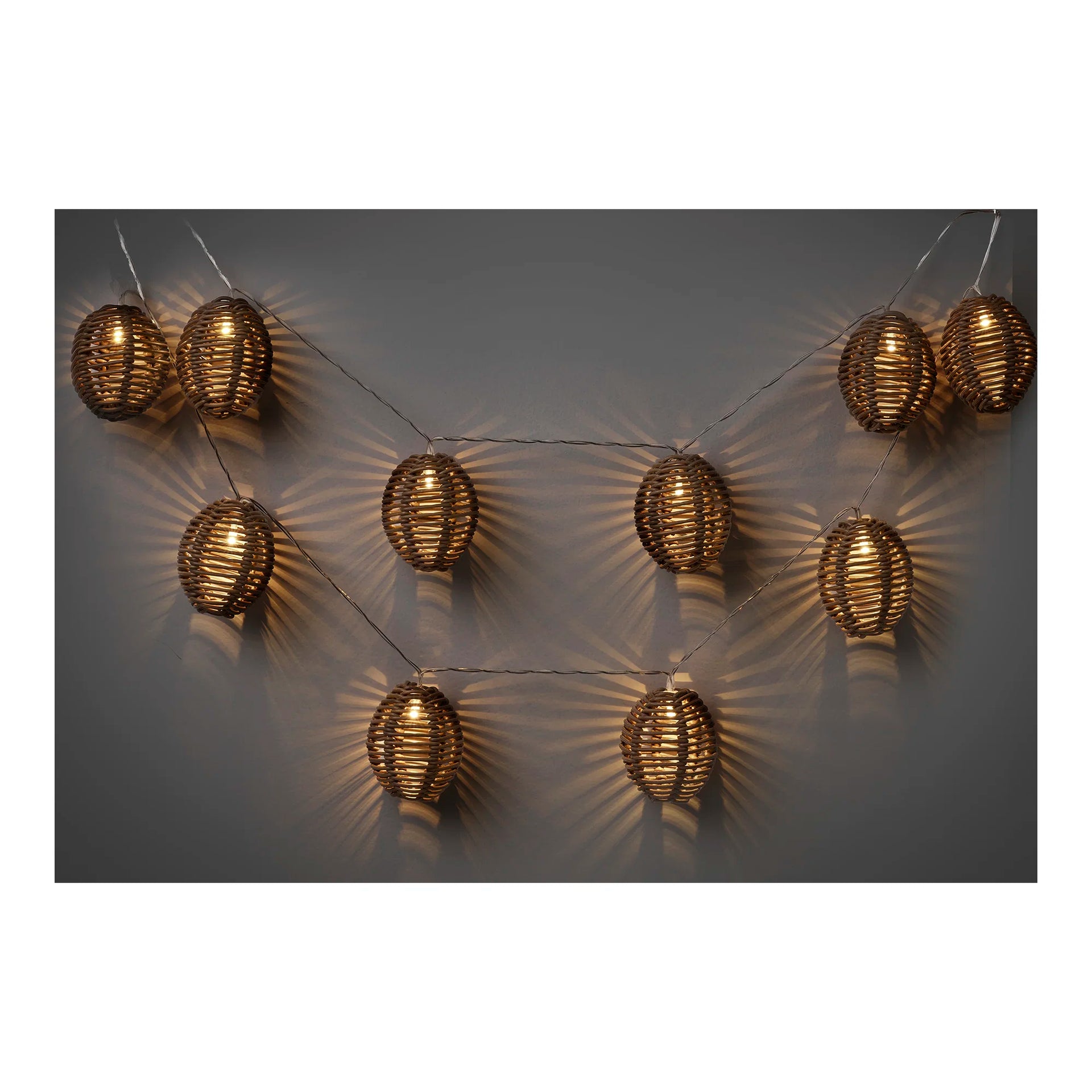 Carlisle LED String Light - Polyrattan / Metal - Natural / Negru