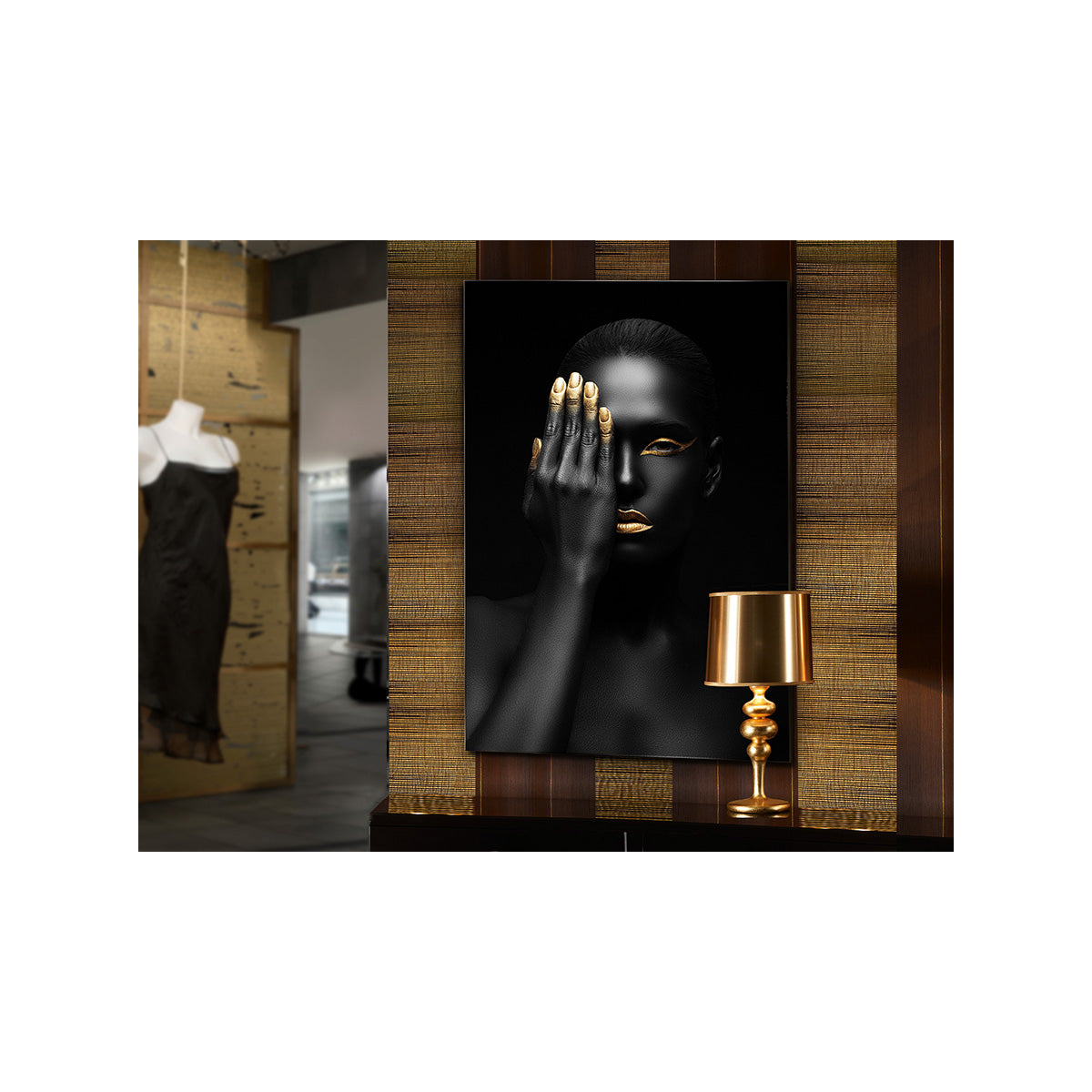 Evită repetarea exactă a titlului produsului pentru fiecare imagine, 
Păstrează lungimea între 80–125 caractere pentru claritate și eficiență SEO.