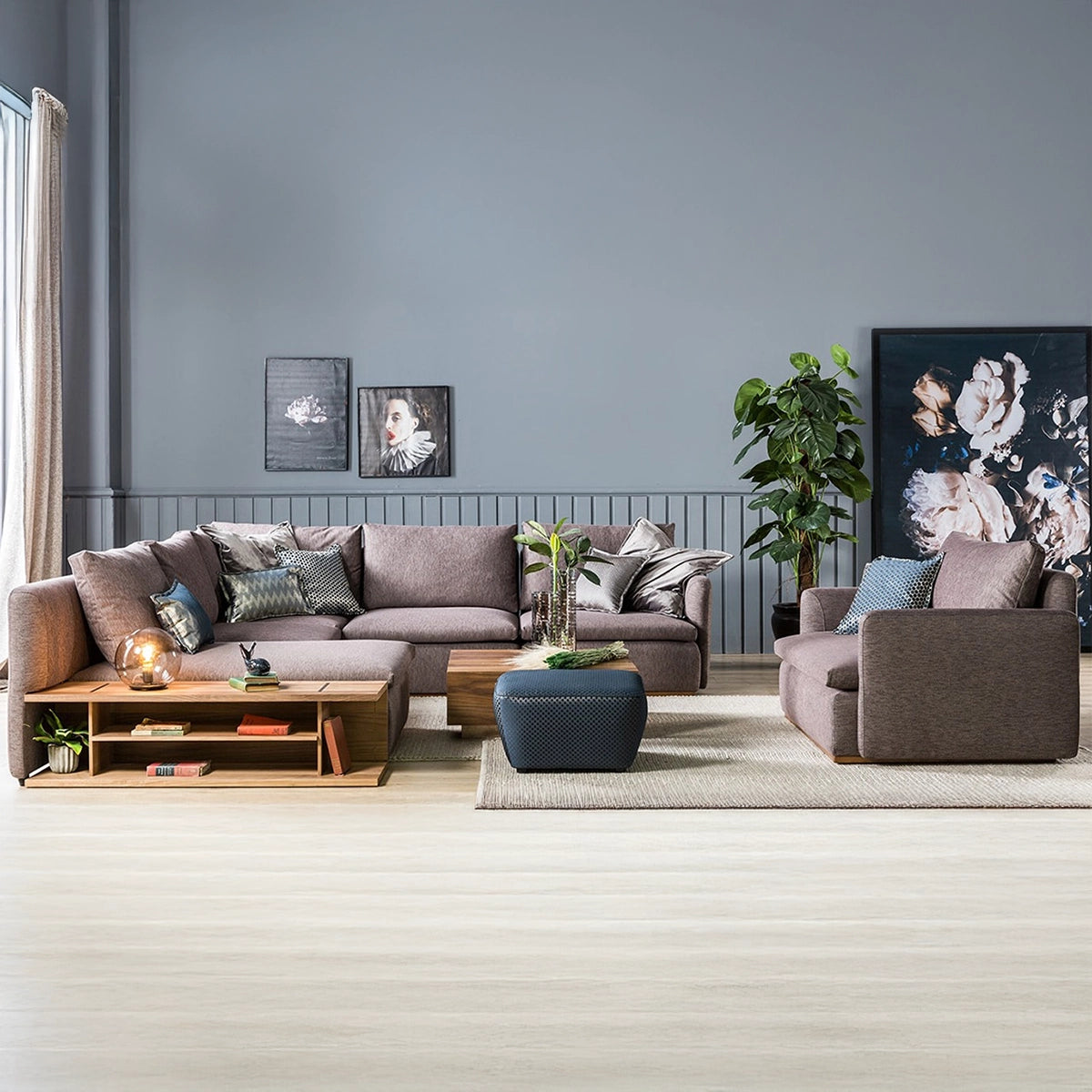 Compoziții Prada – Eleganță și confort în livingul tău