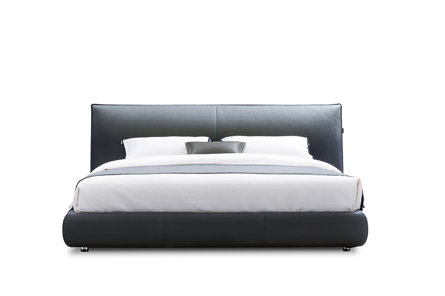 Pat Calvin – design modern și elegant