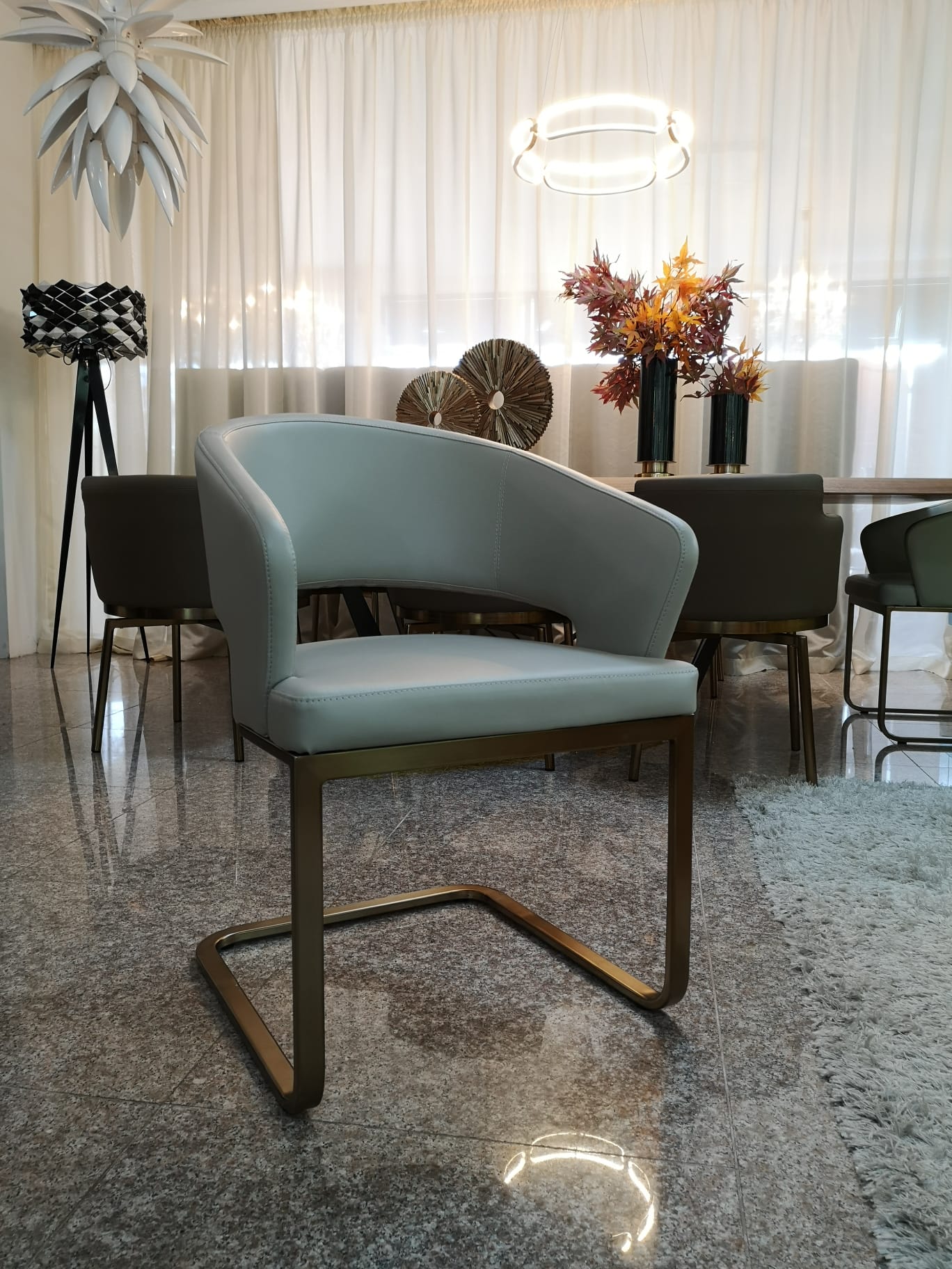 SERGE DINING CHAIR 