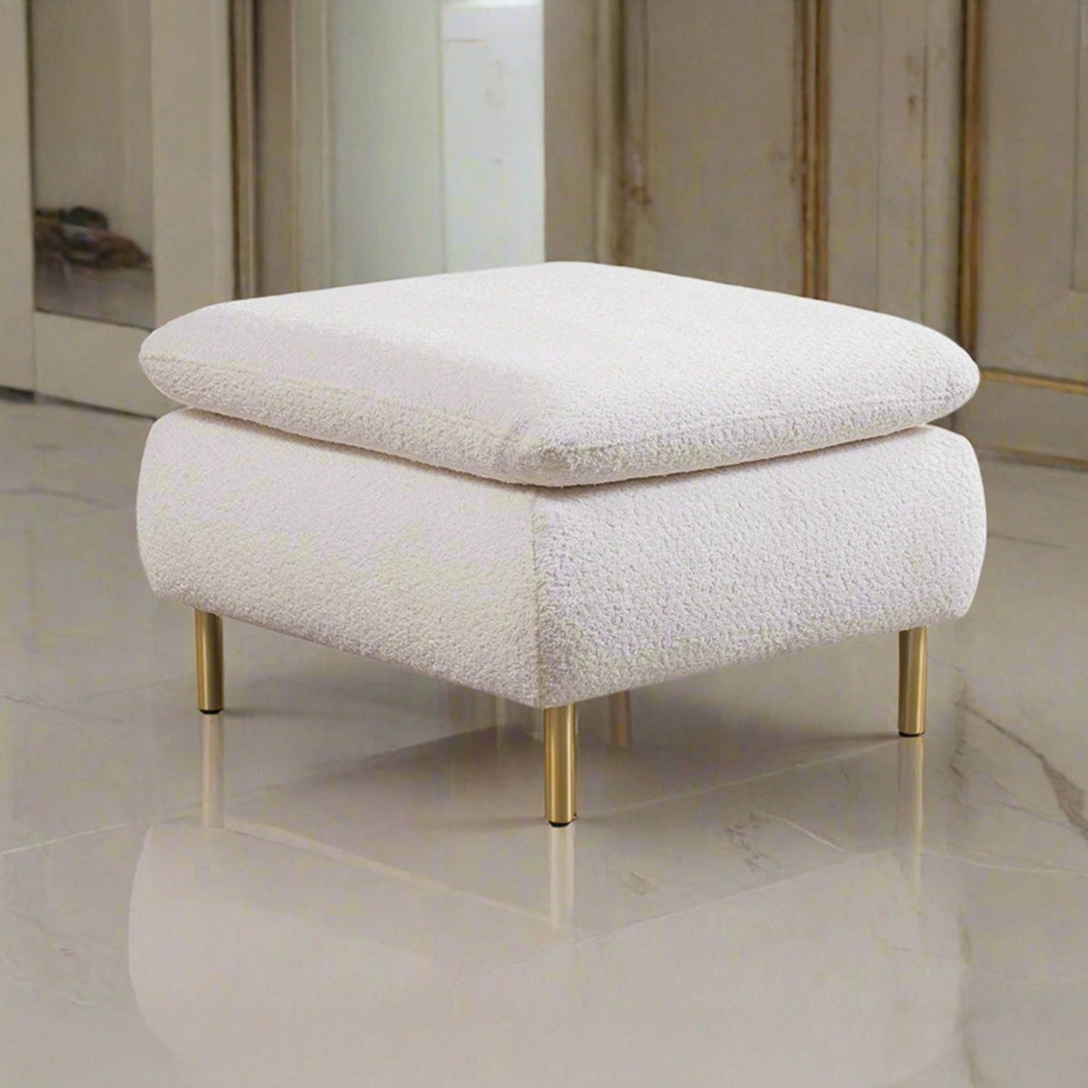 Sgabello Asti: eleganza e comfort nel tuo soggiorno