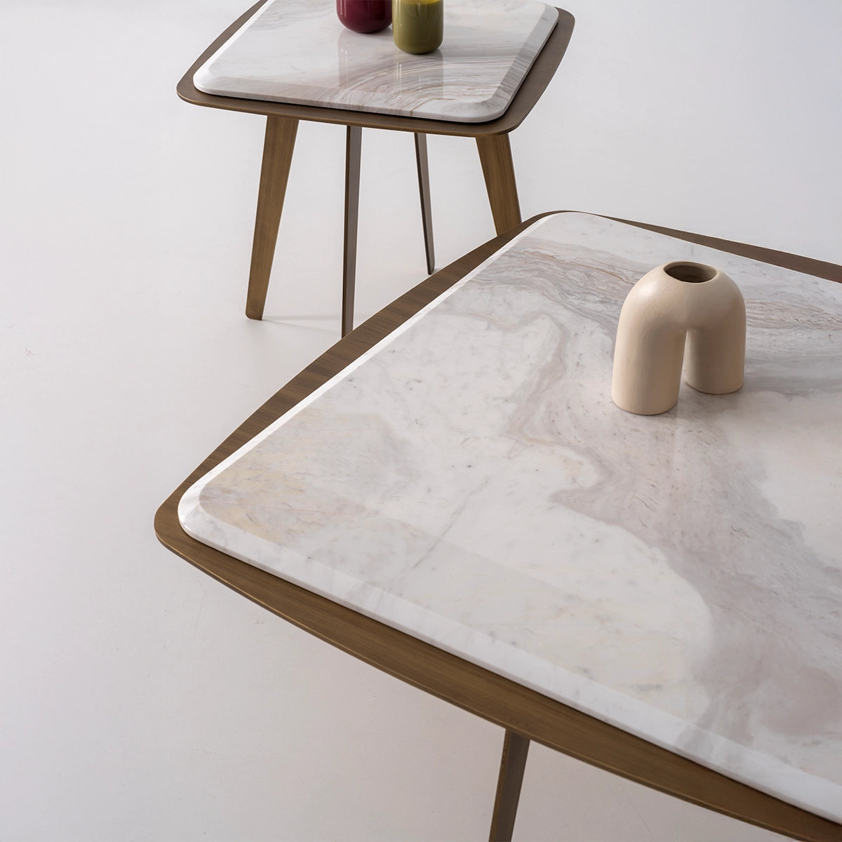 SET MASUTA DE CAFEA SI DE COLT VITREA