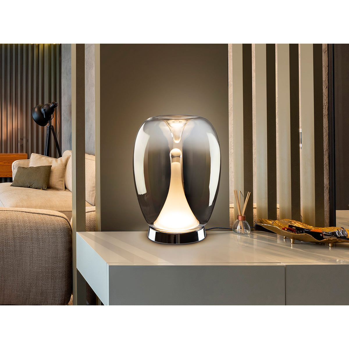 SUSPIRO - LAMPĂ DE MASĂ CROMATĂ-FUMURIE