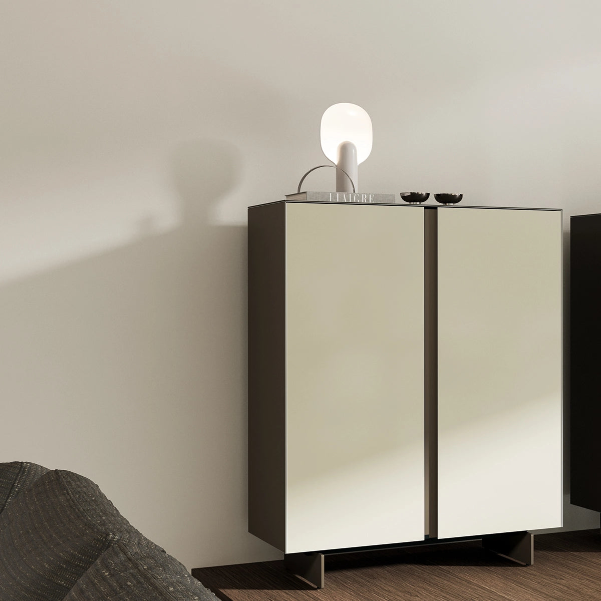 Buffet Linus – Corp Metalic si Capace Ceramice