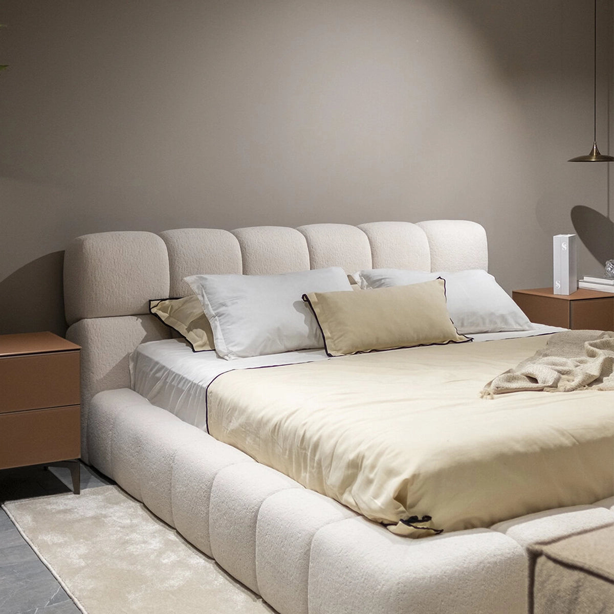 Pat Eliot – minimalism modern și confort premium