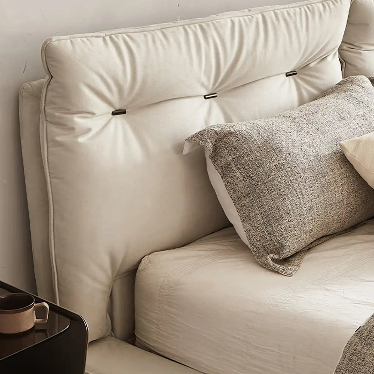 Letto Luna - Raffinatezza e comfort in ogni camera da letto