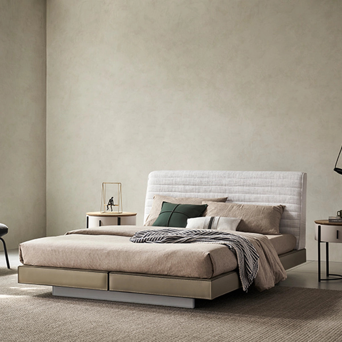 Pat Santoro Lux | Eleganță Caldă, Prezență Generoasă