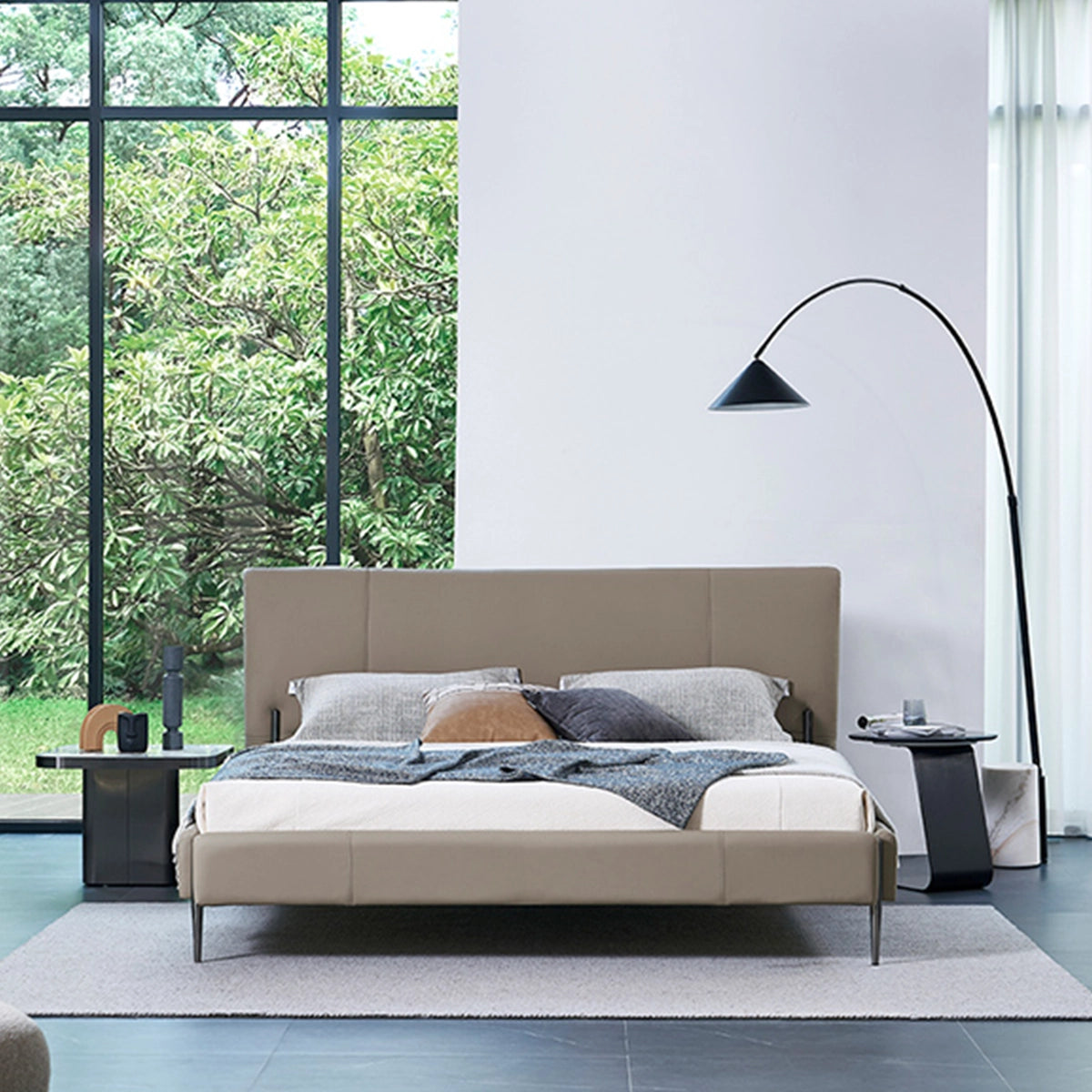 Pat Serra - Design Contemporan cu Prezență Solidă