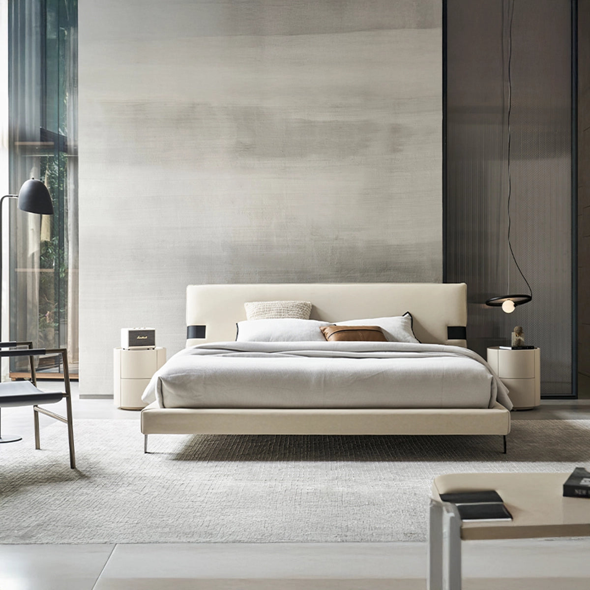 Pat Spinelli - Eleganță Simetrică și Proporții Perfecte