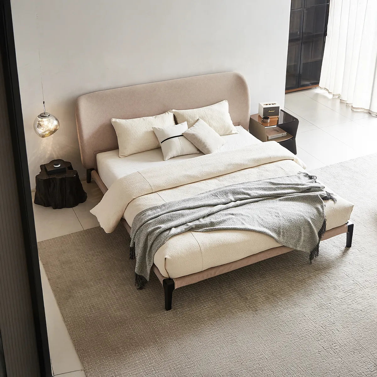 Pat Thalia – Eleganță și Confort Premium